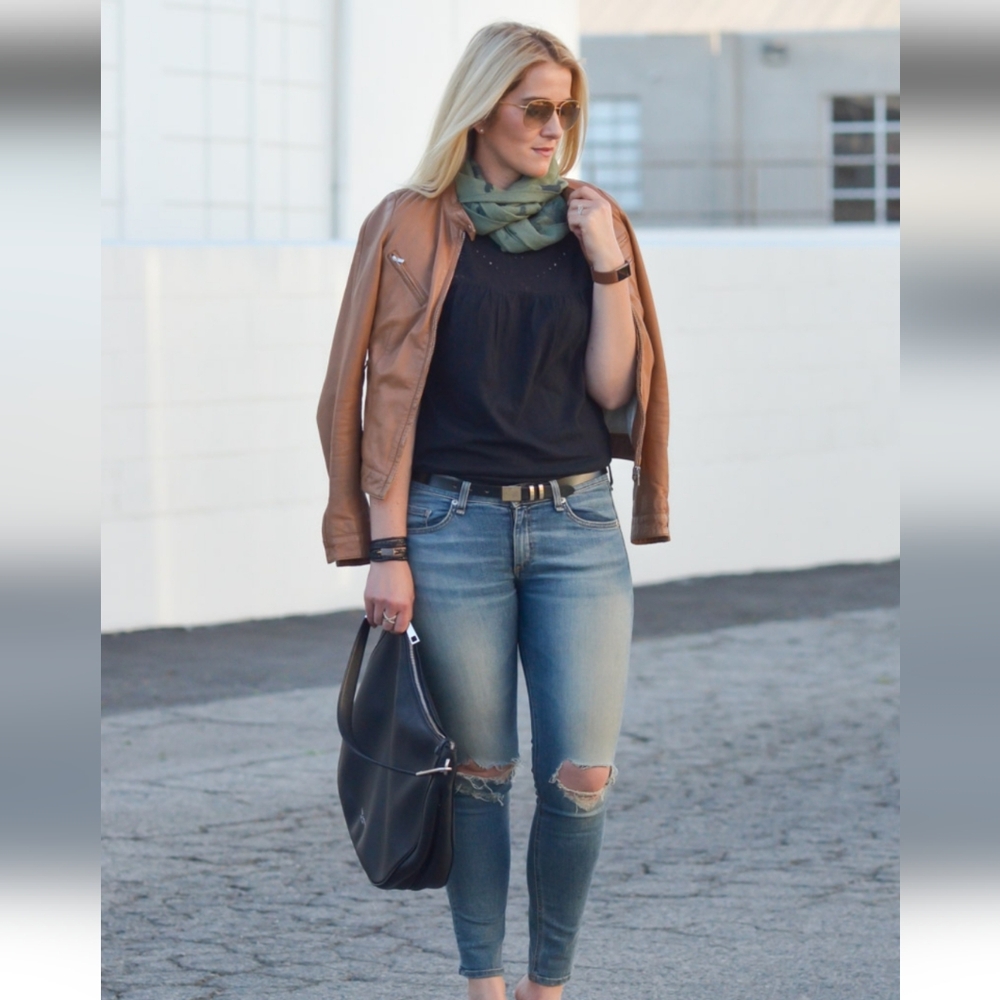 Like new Leather jacket - Picture 2 of 12